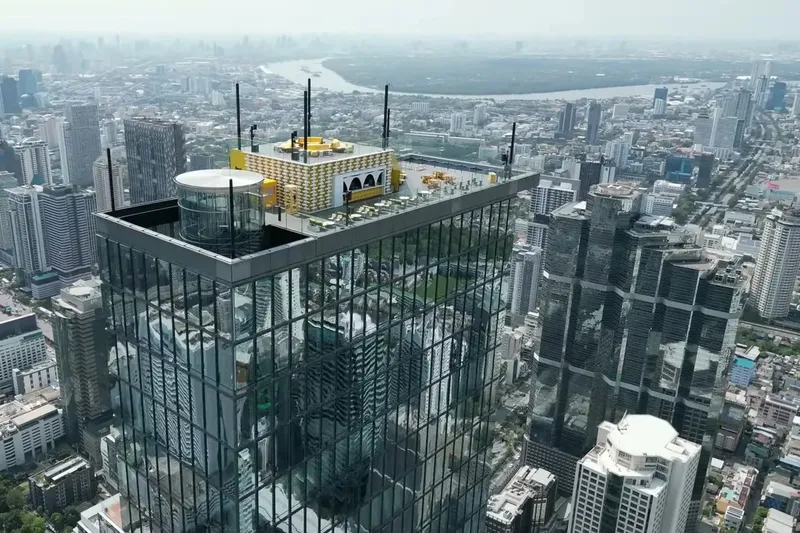 Панорама Бангкока с крыши King Power Mahanakhon для двоих
